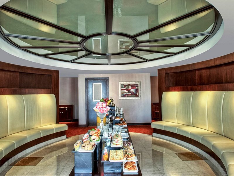Mercure Dubai Barsha Heights Hotel Apartments 11