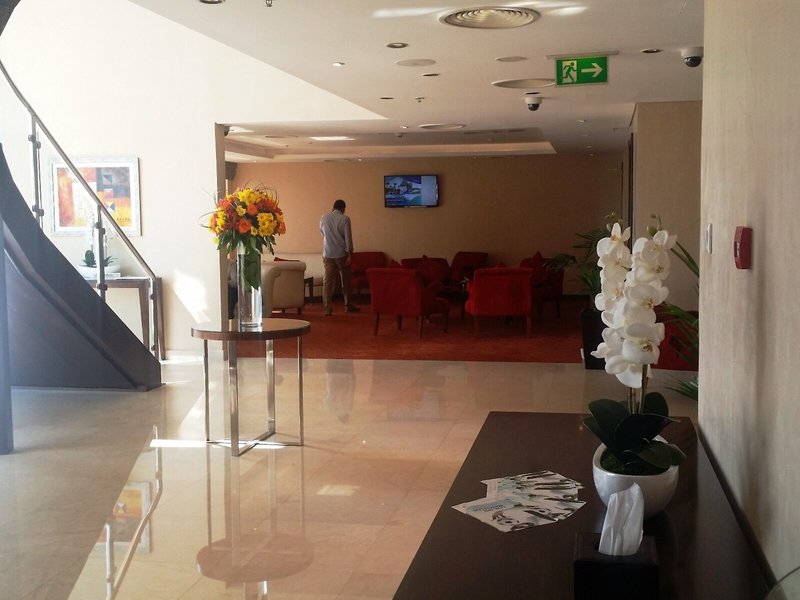 Mercure Dubai Barsha Heights Hotel Apartments 12