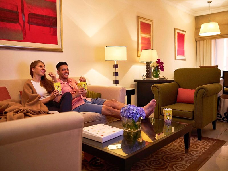 Mercure Dubai Barsha Heights Hotel Apartments 36