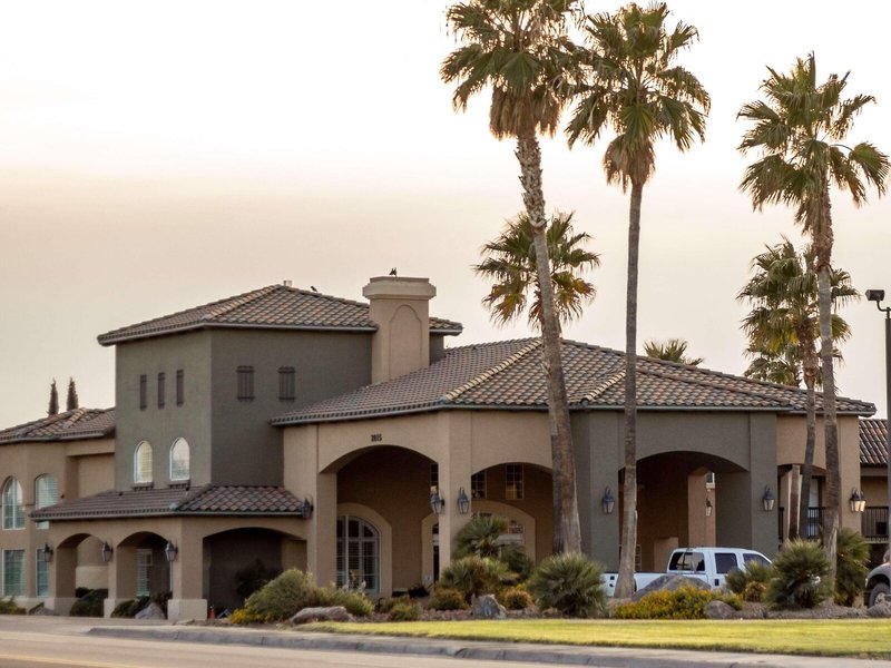 Best Western Plus A Wayfarers Inn & Suites 2 - Exterior