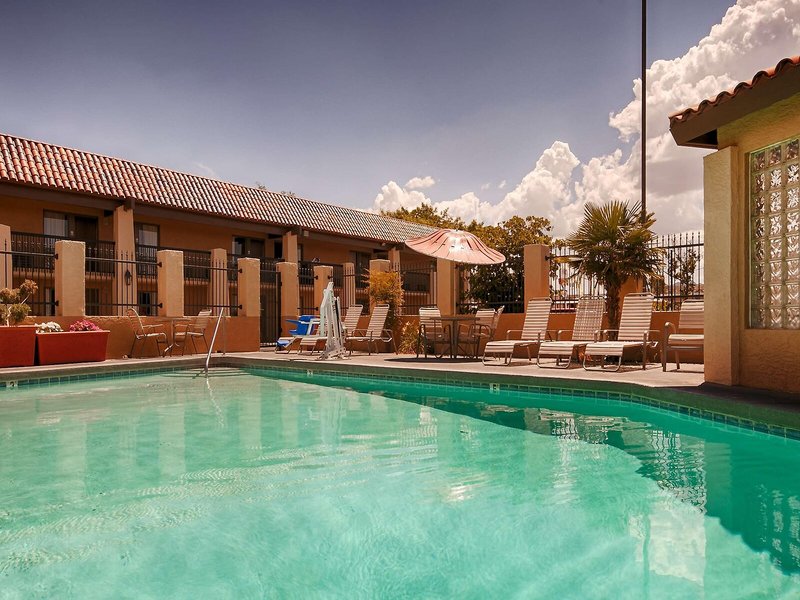 Best Western Plus A Wayfarers Inn & Suites 7 - Outdoor Pool