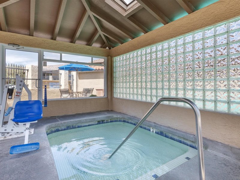 Best Western Plus A Wayfarers Inn & Suites 9 - Outdoor Pool
