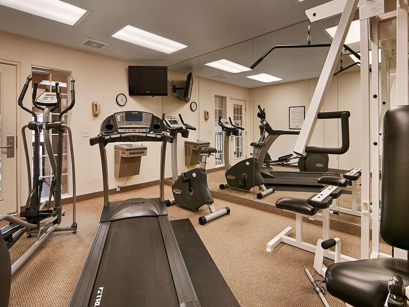 Best Western Plus A Wayfarers Inn & Suites 22 - Sports and leisure