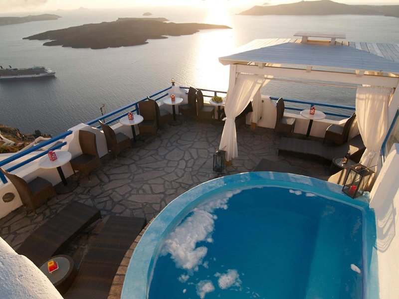 Kafieris Apartments on the cliff 1