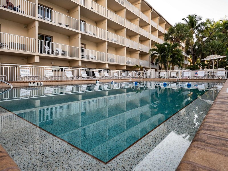 Best Western Plus Beach Resort 22
