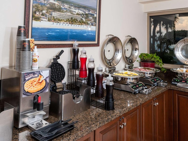 Best Western Plus Beach Resort 32