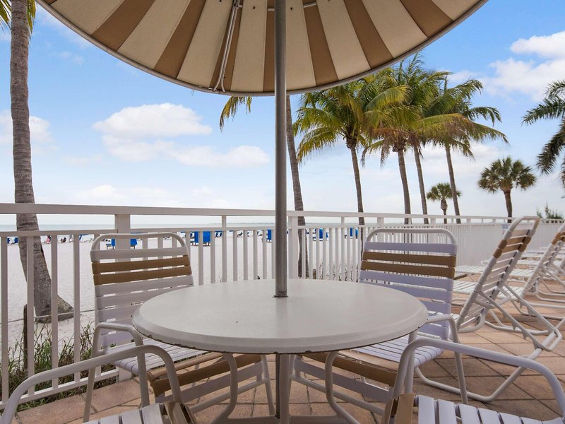 Best Western Plus Beach Resort 34