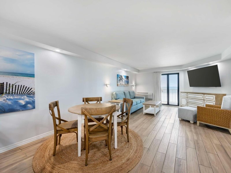 Best Western Plus Beach Resort 38