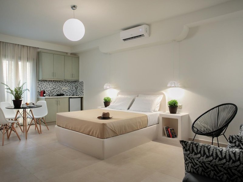 Sweet Home Naxos 2