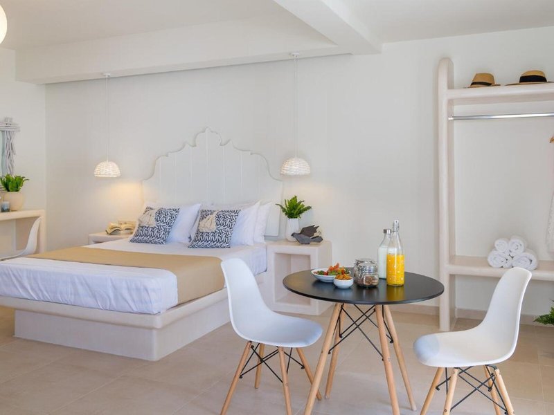 Sweet Home Naxos 14