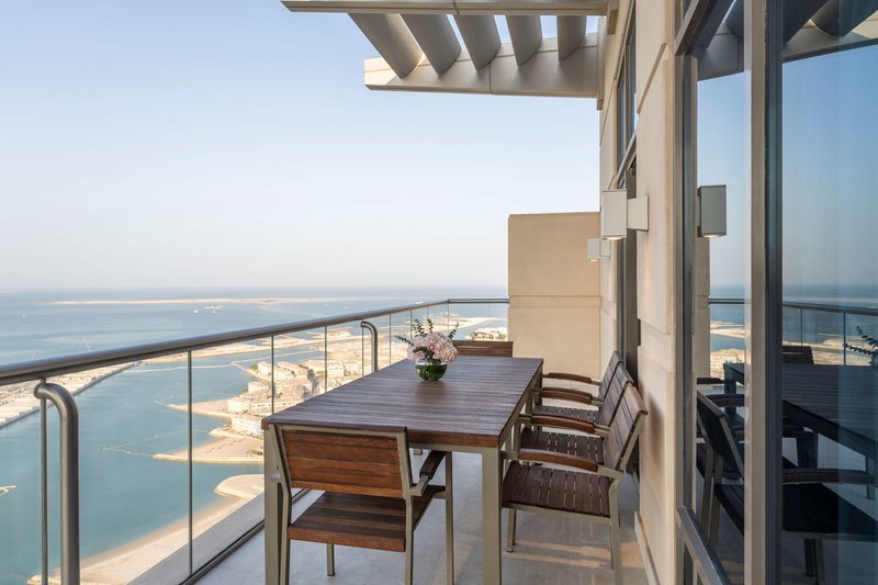 Hilton Doha The Pearl 7