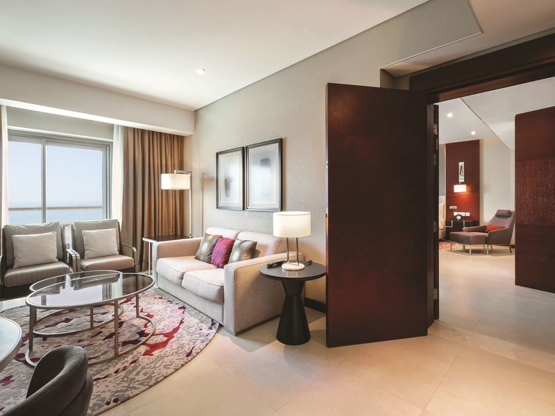 Hilton Doha The Pearl 8