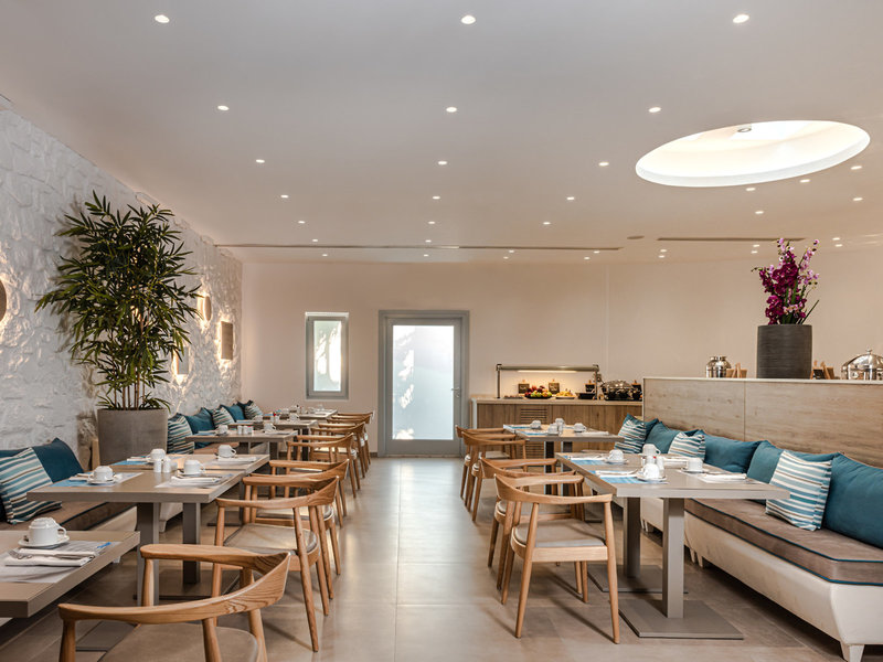 Santorini Kastelli Resort 4