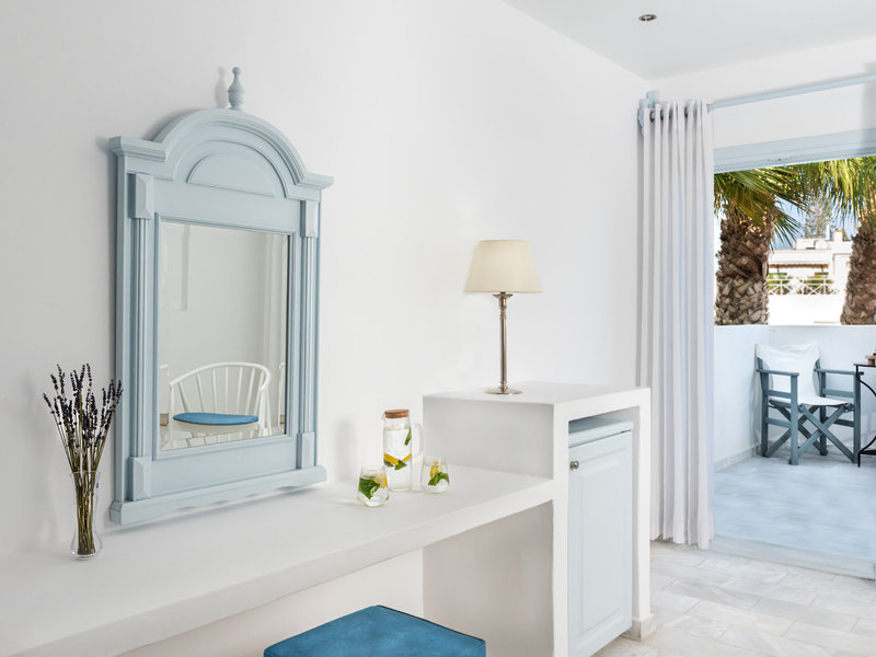 Santorini Kastelli Resort 20