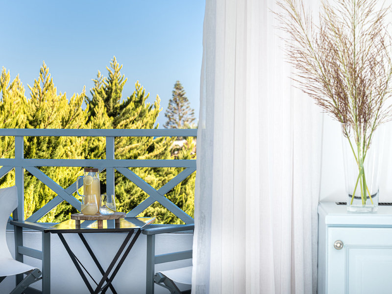 Santorini Kastelli Resort 25