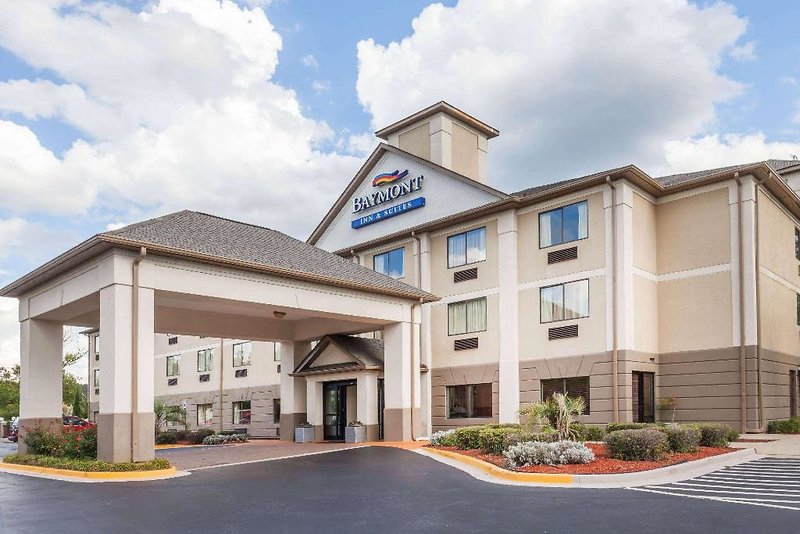 Baymont Inn & Suites Columbia Fort Jackson
