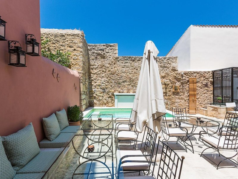Phaedra Suites 6