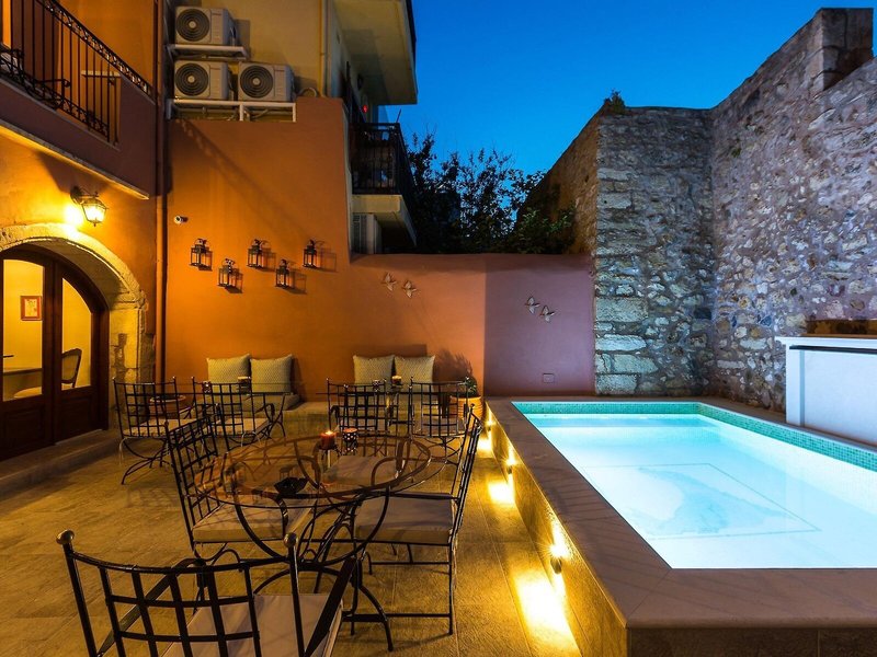 Phaedra Suites 8