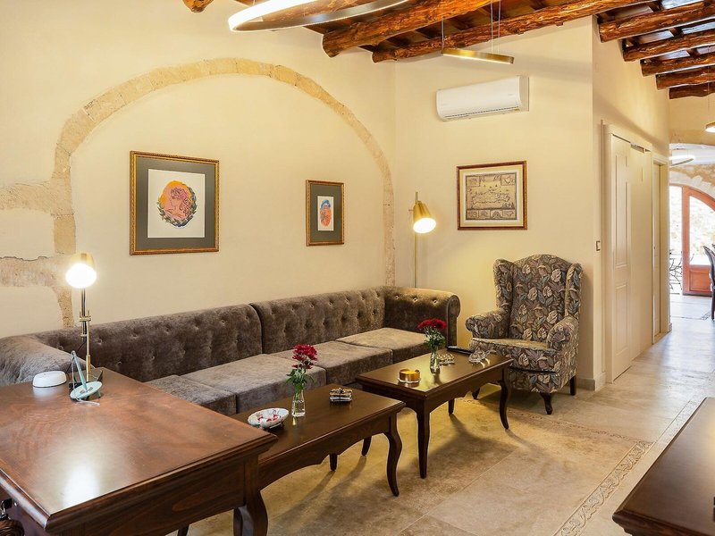 Phaedra Suites 10