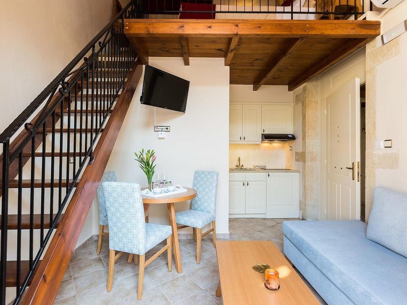 Phaedra Suites 11