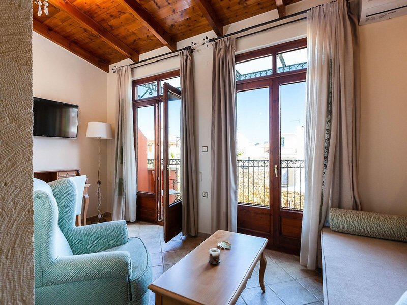 Phaedra Suites 27