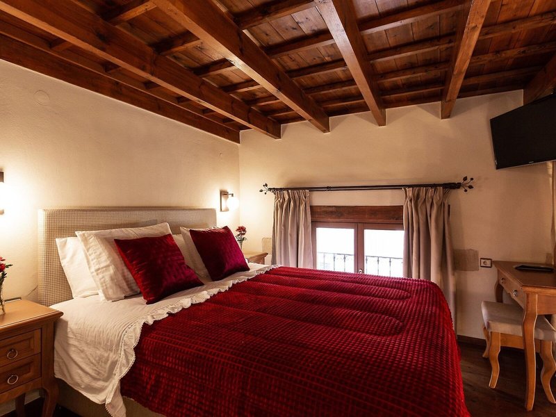 Phaedra Suites 28