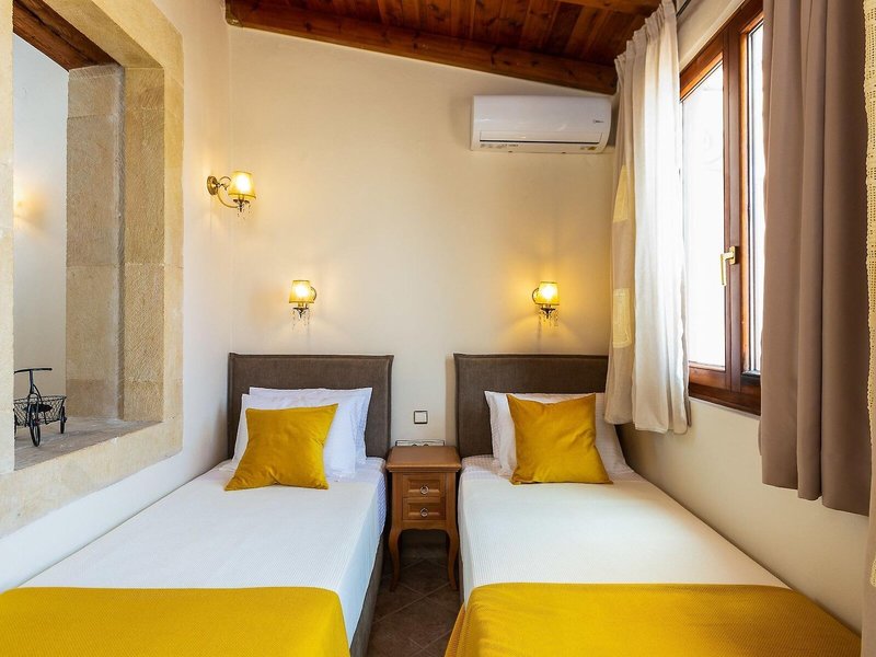 Phaedra Suites 30