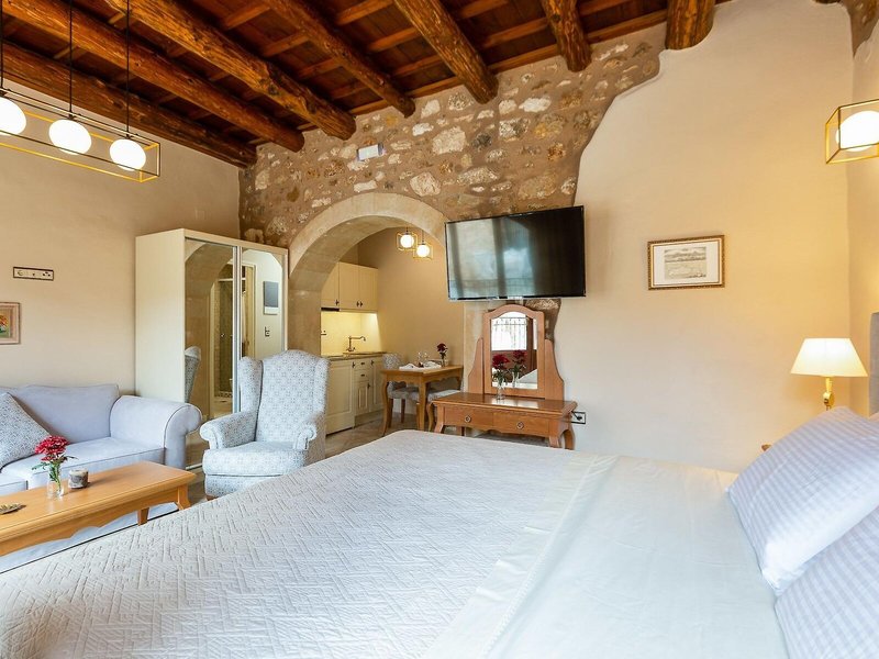Phaedra Suites 31