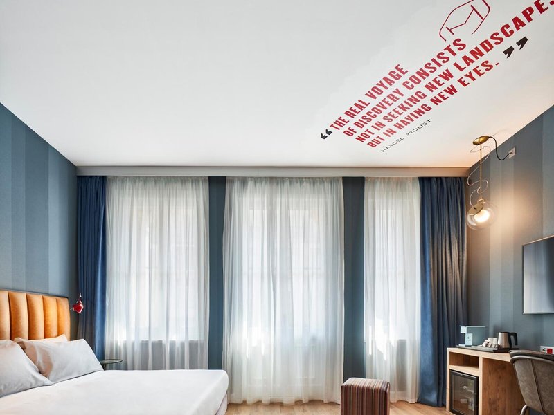 The Modernist Hotel 5