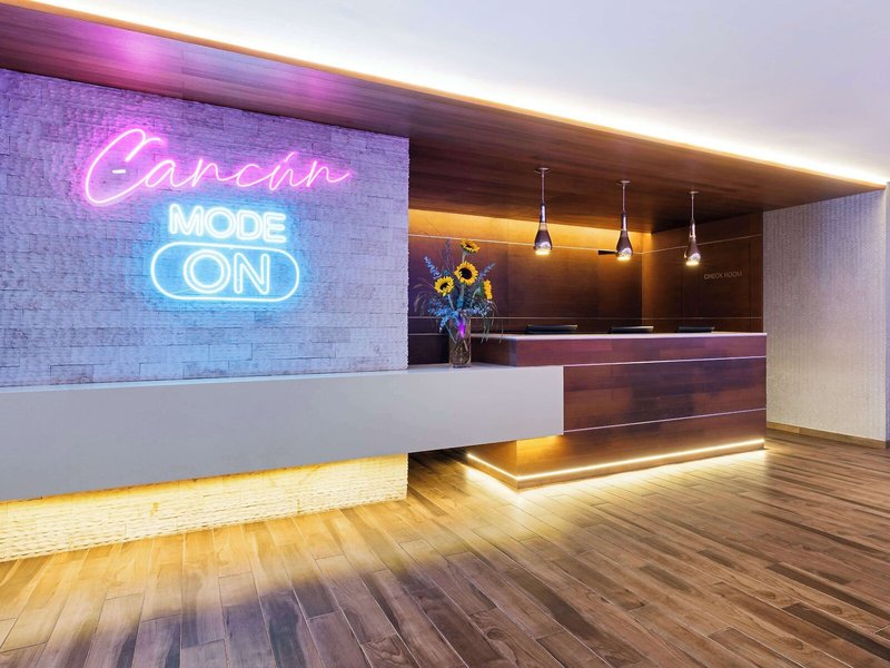 NH Cancun Airport 12