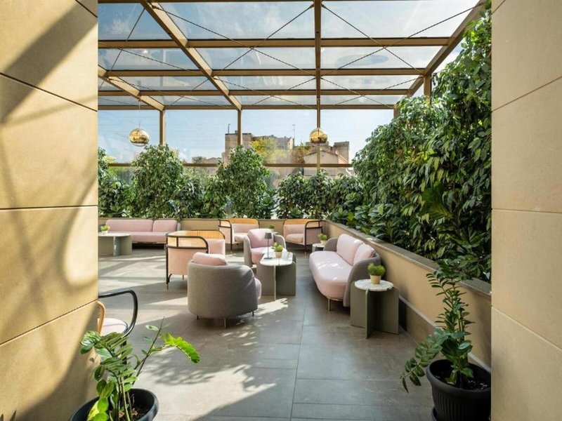 La Suite Hotel 10