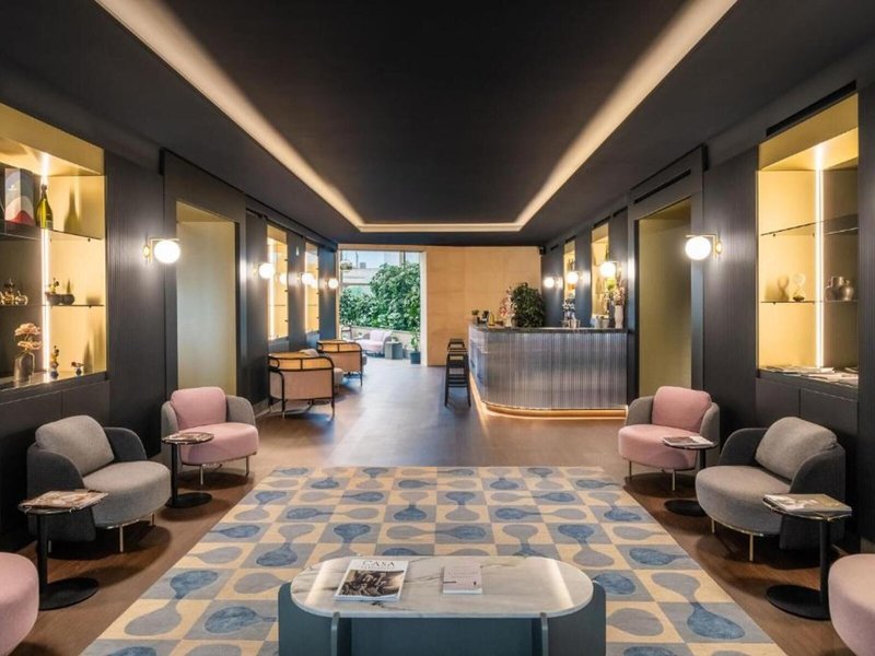 La Suite Hotel 12