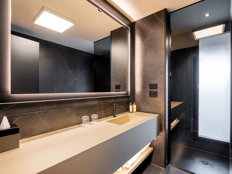 La Suite Hotel 44