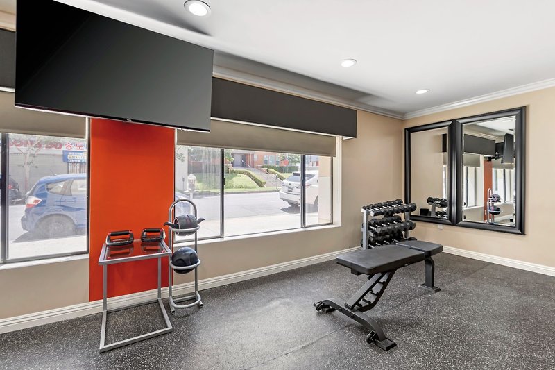 Best Western Plus LA Mid Town Hotel 18