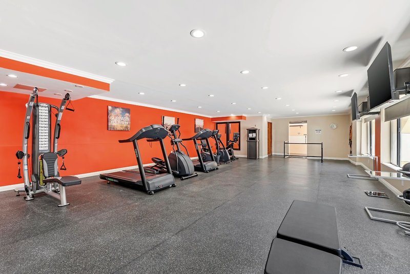Best Western Plus LA Mid-Town Hotel 19