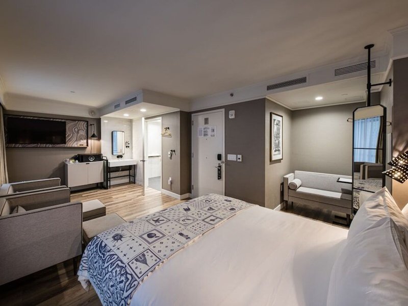 Pestana Park Avenue 18