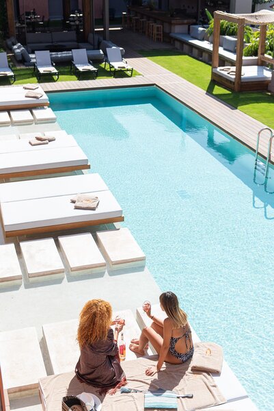Pilot Amphora Boutique Hotel 3