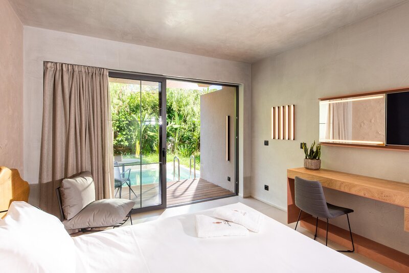 Pilot Amphora Boutique Hotel 11