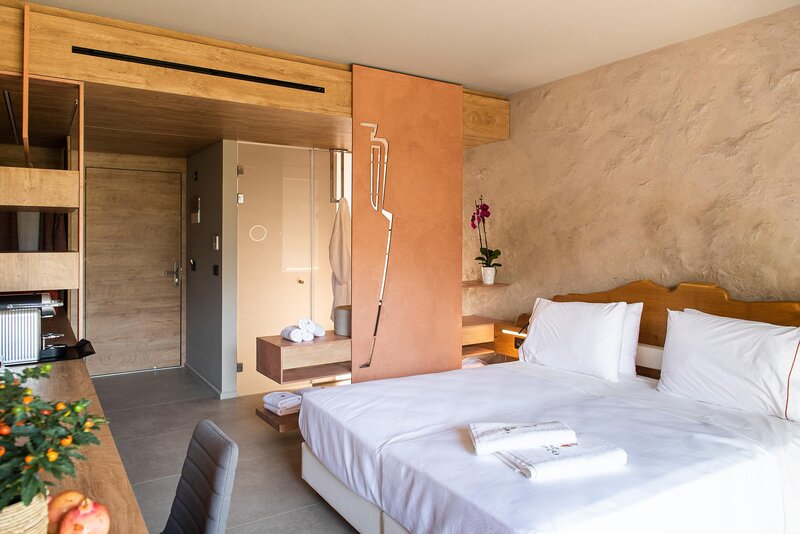 Pilot Amphora Boutique Hotel 13