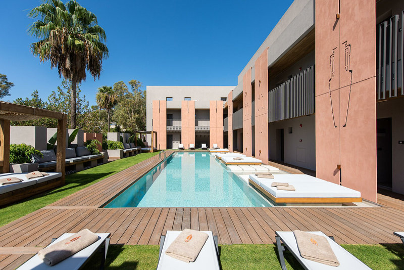 Pilot Amphora Boutique Hotel 8