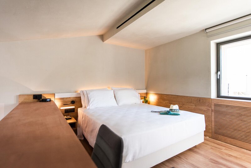 Pilot Amphora Boutique Hotel 35