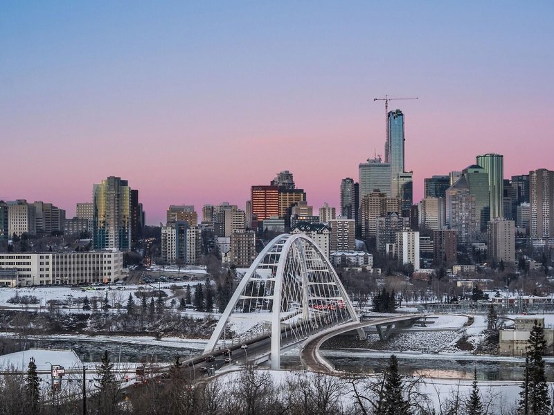 Delta Hotels Edmonton Centre Suites 3