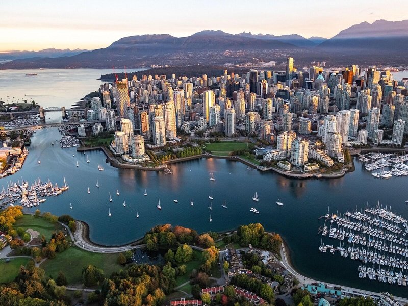 Delta Hotels Vancouver Downtown Suites 4
