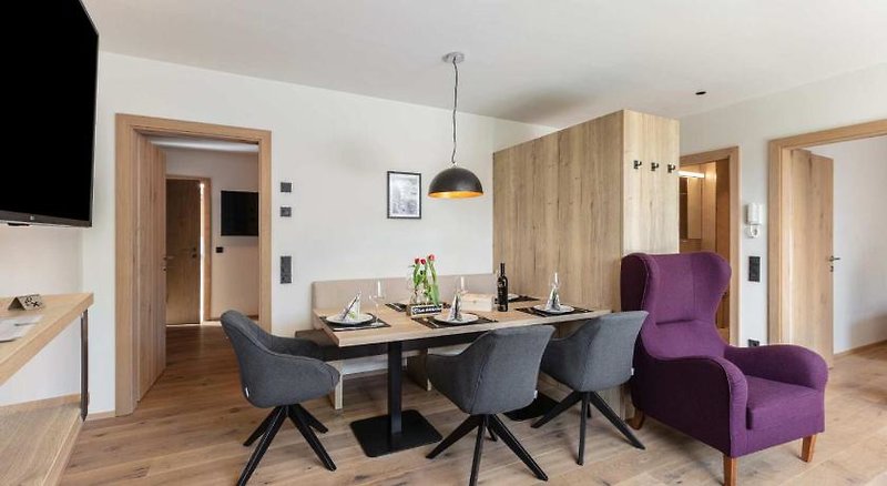 Emma Deluxe Aparthotel 3