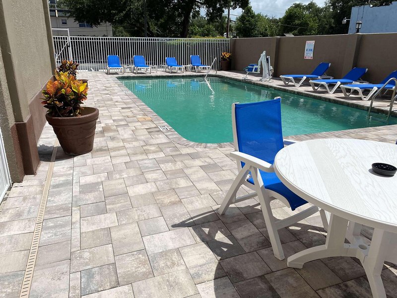 Best Western Tampa 16