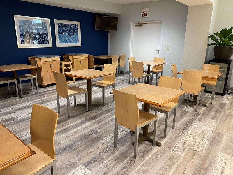 Best Western Tampa 21