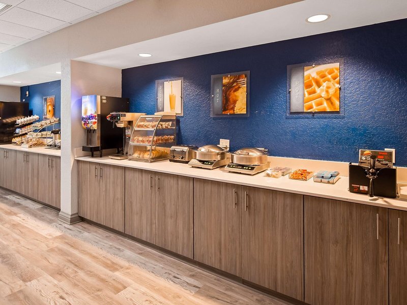Best Western Tampa 23