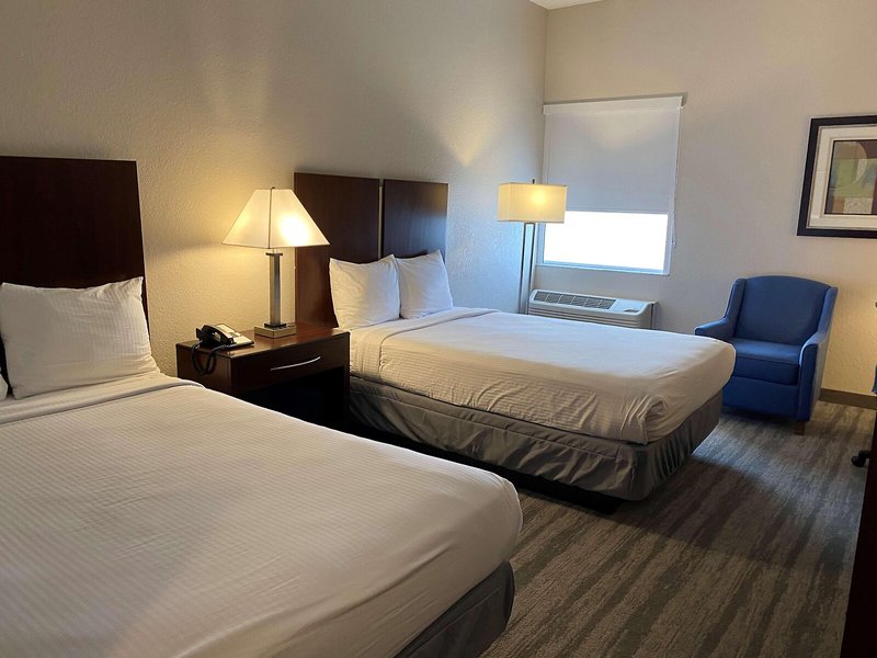 Best Western Tampa 26