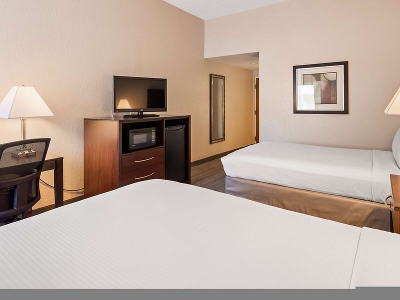 Best Western Tampa 39
