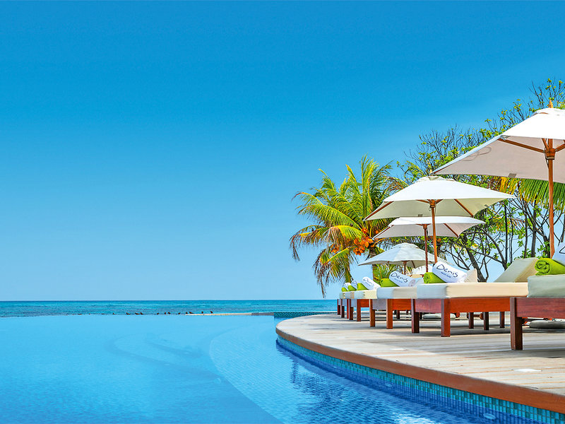 Denis Private Island 2